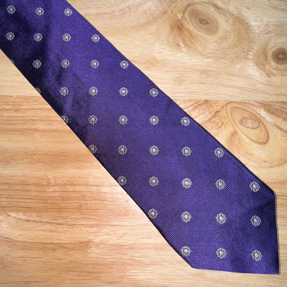 Brooks Brothers 100% Silk Tie Mens Purple Floral Geometric Dot Necktie USA NWT